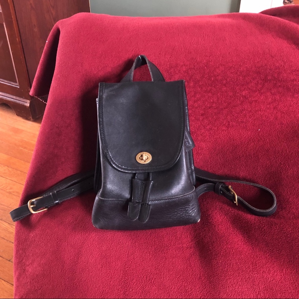 ✨VINTAGE COACH DAYPACK BACKPACK ✨